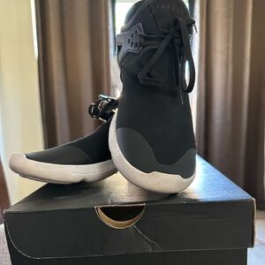 Jordan’s fly ‘89 BG 6.5 youth black